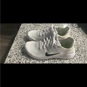 Women’s Nike Free Run Size 10